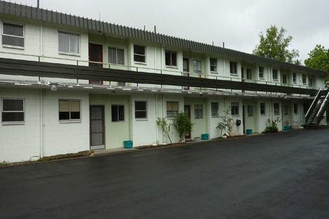 Photo of property in 4/211 River Road, Claudelands, Hamilton, 3214