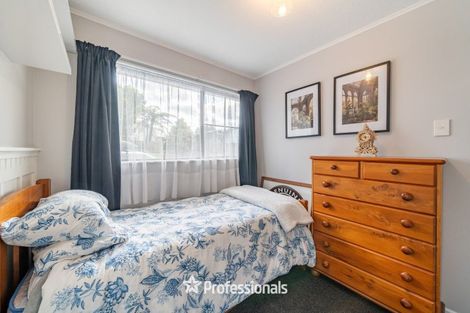 Photo of property in 33 Fenchurch Grove, Stokes Valley, Lower Hutt, 5019