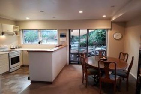 Photo of property in 88 Chivalry Road, Glenfield, Auckland, 0629