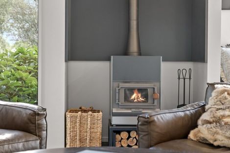 Photo of property in 1 Kirimoko Crescent, Wanaka, 9305