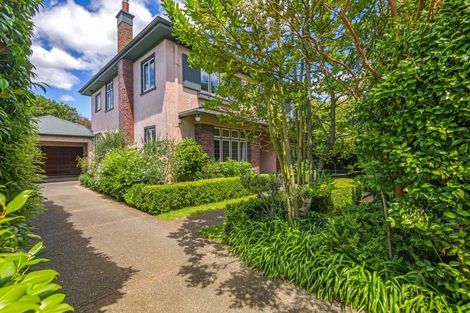 Photo of property in 10 Saint Johns Avenue, Palmerston North, 4414