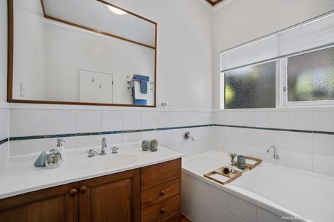 Photo of property in 9 Silverbirch Grove, Churton Park, Wellington, 6037