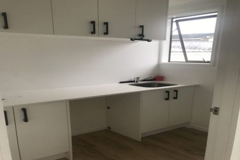 Photo of property in 65 Marendellas Drive, Bucklands Beach, Auckland, 2014