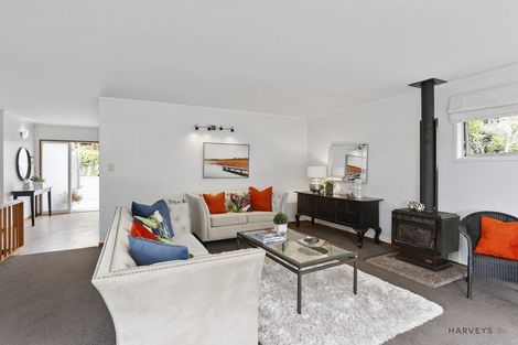 Photo of property in 201 Godley Road, Titirangi, Auckland, 0604