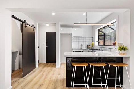 Photo of property in 2/54 Gresford Street, Edgeware, Christchurch, 8013