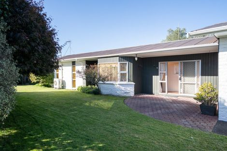Photo of property in 6 Woodstock Crescent, Leamington, Cambridge, 3432