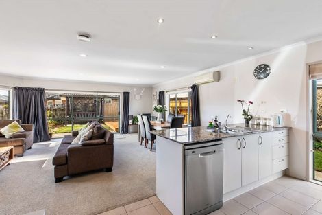 Photo of property in 10b Landon Place, Pukekohe, 2120