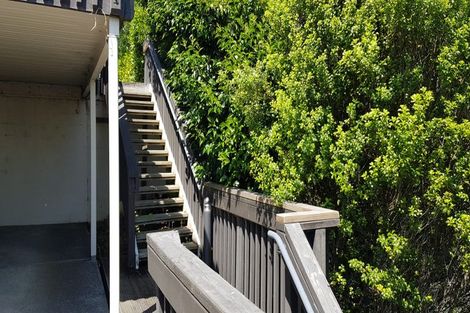 Photo of property in 8d Schnapper Rock Road, Schnapper Rock, Auckland, 0632