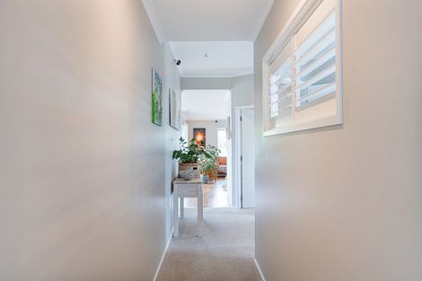 Photo of property in 10 Austin Drive, Whitianga, 3510