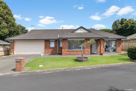 Photo of property in 25j Youngs Road, Papakura, 2110