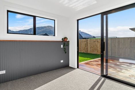 Photo of property in 36 Gillespie Street, Lake Hawea, 9382