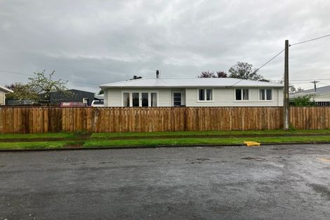 Photo of property in 16 Montgomery Street, Waipukurau, 4200