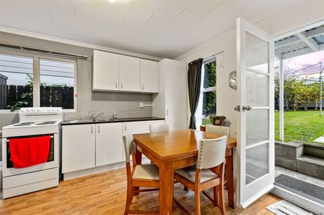 Photo of property in 22 Realm Place, Massey, Auckland, 0614