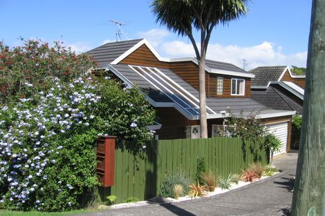 Photo of property in 2/418 Beach Road, Mairangi Bay, Auckland, 0630