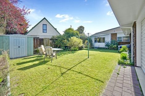 Photo of property in 16 Randell Place, Te Puke, 3119