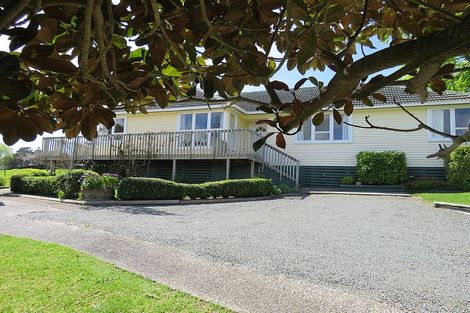 Photo of property in 1908 Paparoa Valley Road, Paparoa, 0571