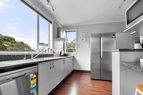 Photo of property in 8 Cedar Street, Maungaraki, Lower Hutt, 5010