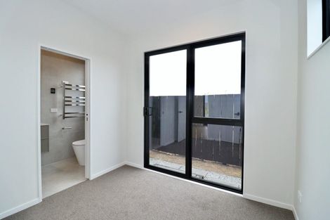 Photo of property in 13 Ngakau Road, Karaka, 2113