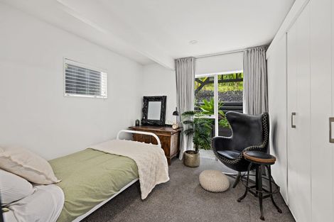 Photo of property in 1/35 Newhaven Terrace, Mairangi Bay, Auckland, 0630