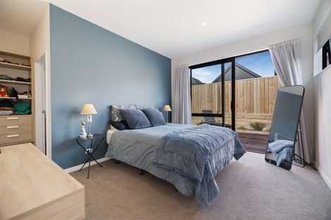 Photo of property in 4 Shallow Close, Jacks Point, 9371