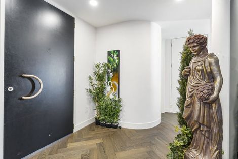 Photo of property in 5/120 Saint Aubyn Street, New Plymouth, 4310