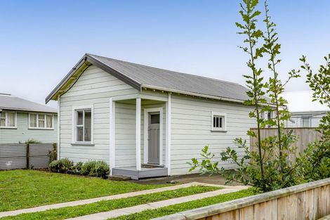 Photo of property in 81 Manawapou Road, Hawera, 4610