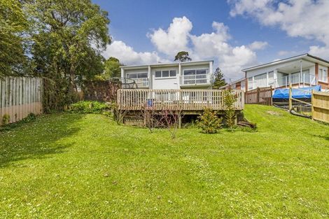 Photo of property in 20 Shanaway Rise, Hillcrest, Auckland, 0627