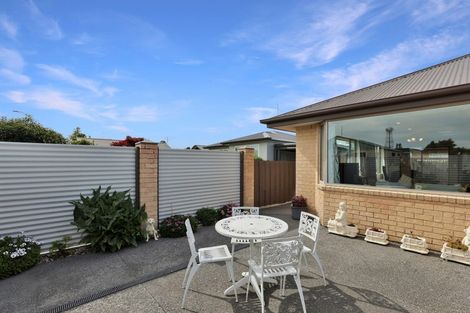 Photo of property in 21 Cox Street, Ashburton, 7700