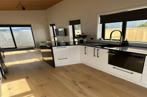 Photo of property in 57 Manly Street, Paraparaumu Beach, Paraparaumu, 5032