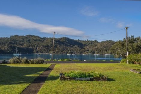 Photo of property in 21 Robinson Road, Whitianga, 3510