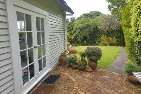 Photo of property in 12 The Rigi, Northland, Wellington, 6012