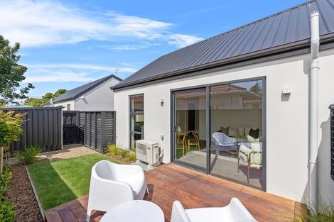 Photo of property in 15 Cameron Street, Sydenham, Christchurch, 8023