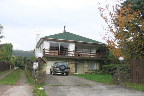 Photo of property in 25a Coates Street, Tawa, Wellington, 5028