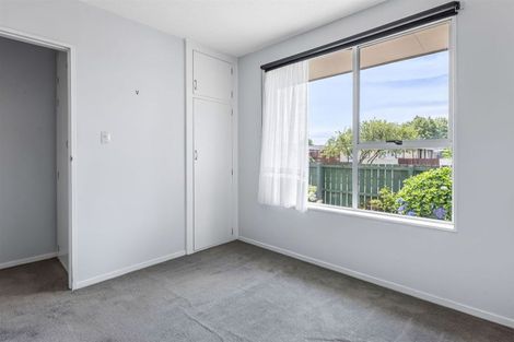 Photo of property in 15 Chipping Lane, Redwood, Christchurch, 8051