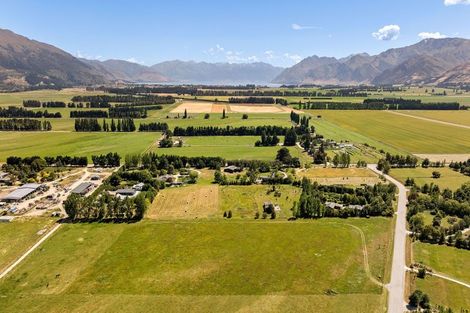 Photo of property in 24 Lachlan Avenue, Hawea Flat, Lake Hawea, 9382