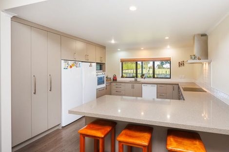 Photo of property in 34 Hazelhurst Line, Kelvin Grove, Palmerston North, 4470