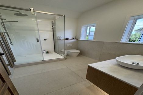 Photo of property in 2 Homewood Crescent, Karori, Wellington, 6012