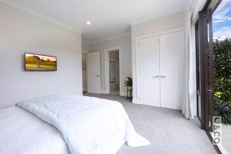 Photo of property in 8 Tauwaka Crescent, Riverhead, 0820