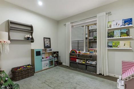 Photo of property in 180c Greenhithe Road, Greenhithe, Auckland, 0632