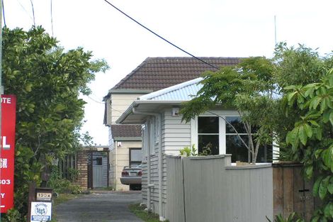 Photo of property in 1/130 Onewa Road, Northcote, Auckland, 0627