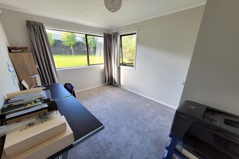 Photo of property in 89 Solar Road, Glen Eden, Auckland, 0602