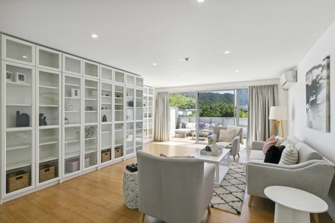 Photo of property in 44 Saddleback Grove, Karori, Wellington, 6012