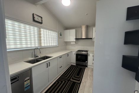 Photo of property in 14 Ridgeway Place, Glenview, Hamilton, 3206