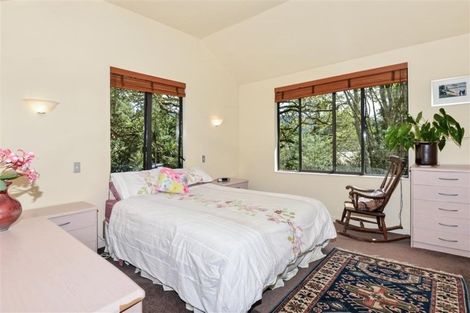 Photo of property in 268 Huia Road, Titirangi, Auckland, 0604