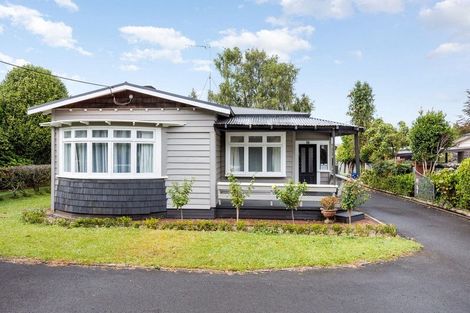 Photo of property in 15 Hamilton Road, Cambridge, 3434