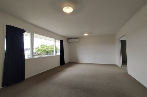 Photo of property in 82 Archmillen Avenue, Pakuranga Heights, Auckland, 2010