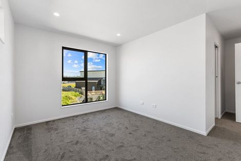 Photo of property in 177 Henwood Road, Westgate, Auckland, 0814