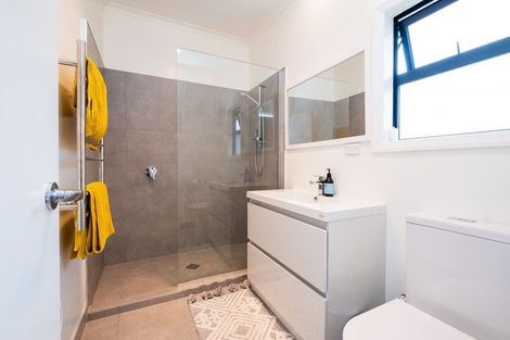Photo of property in 6 Kuku Street, Te Awanga, 4102