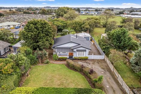 Photo of property in 17 Sussex Street, Levin, 5510