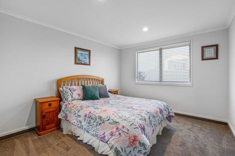 Photo of property in 28 Matthews Crescent, Cromwell, 9310